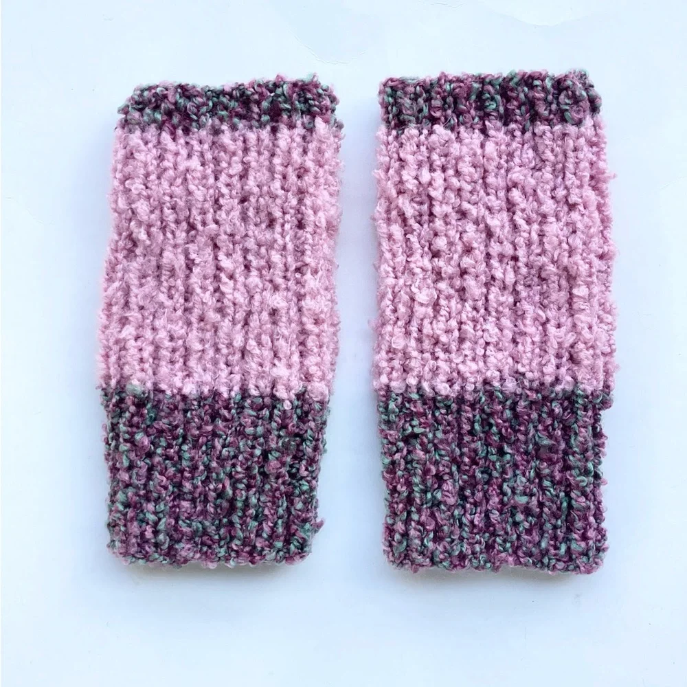 Gloves Fingerless Pink Rose Hand Crafted Knit Soft Cozy Boucle